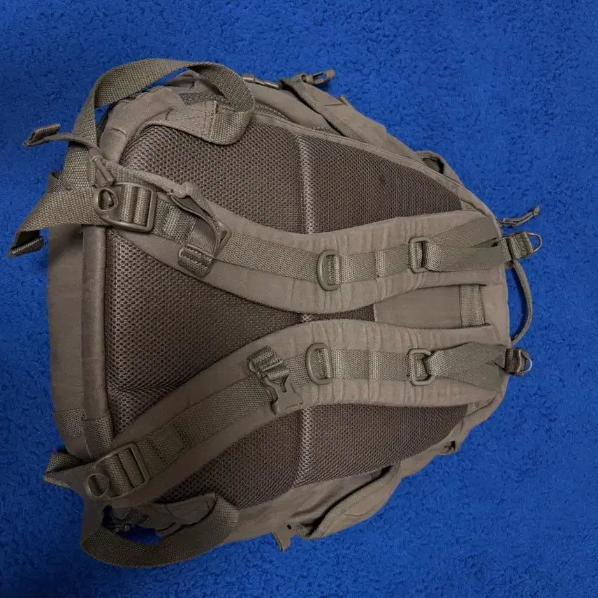[BUNJANG] New Era Utility Backpack Khaki / 뉴에라 유틸리티 백팩 카키