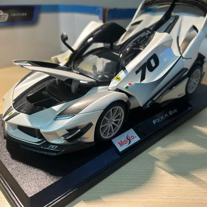 [BUNJANG] Maisto Bugatti/Ferrari Special Edition Diecast Model Car / 1:18 마이스토 부가티/페라리(스페셜 에디션)