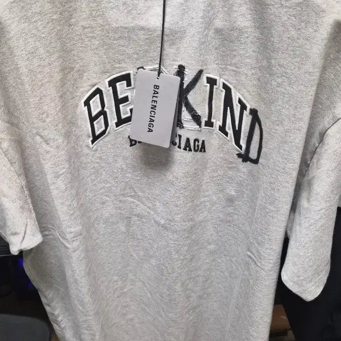 [BUNJANG] Balenciaga Beekind Oversized T-Shirt Size 105 / 발렌시아가 비카인드 오버사이즈 반팔티 2사이즈 105