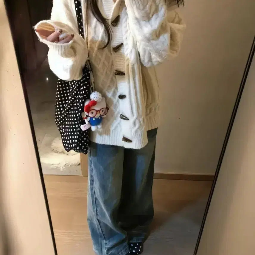 [BUNJANG] Ivory Cable Knit Cardigan with Toggle Buttons / 아이보리 꽈배기 떡볶이 단추 가디건