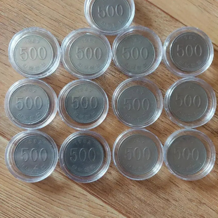 [BUNJANG] 1982 500 Won Coins (13 pcs) / 1982년 500원 동전 13개