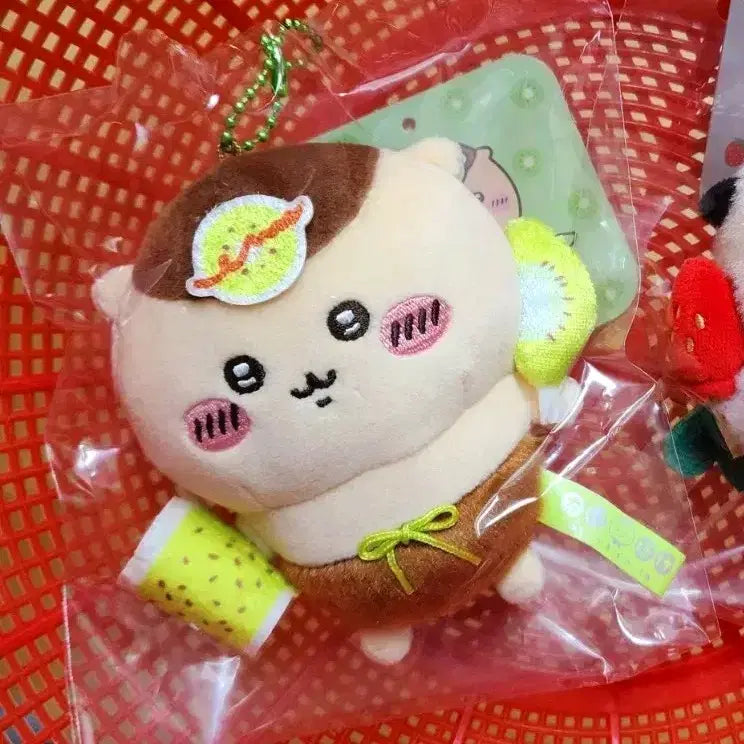 [BUNJANG] Chiikawa Pocket Fruit Kiwi Kurimanju Mascot Keychain / 치이카와 포켓 과일 키위 쿠리만쥬 마스코트 마코 인형 키링