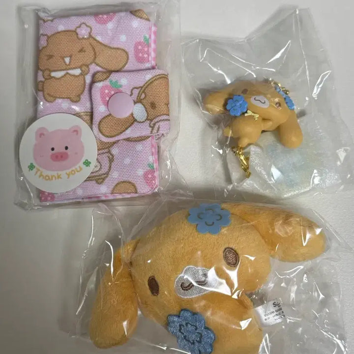 [SOLD OUT] 시나모롤 카푸치노 뱃지 키링 , 모카 카드지갑 일괄