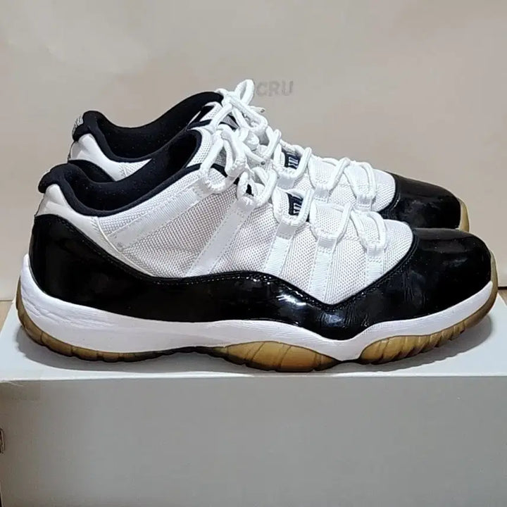 [BUNJANG] Nike Air Jordan 11 Retro Concord (290mm) / 나이키 조던11 290 레트로 콩코드
