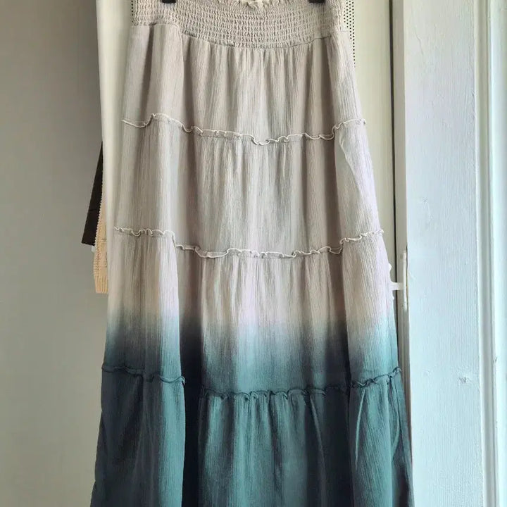 [SOLD OUT] 빈티지 모리걸 하구미 그라데이션 캉캉 롱스커트