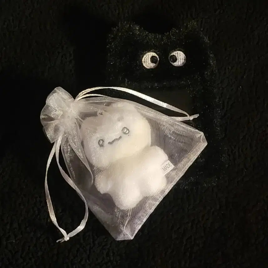 [BUNJANG] Stray Kids Hyunjin Hyunppoo Doll / 스트레이키즈 현진 현뿌 인형 7cm