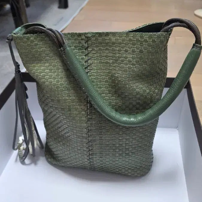 [BUNJANG] Henry Beguelin Weaving Tote Bag / 헨리베글린 위빙 세끼옐로 카프스킨 라이트그린