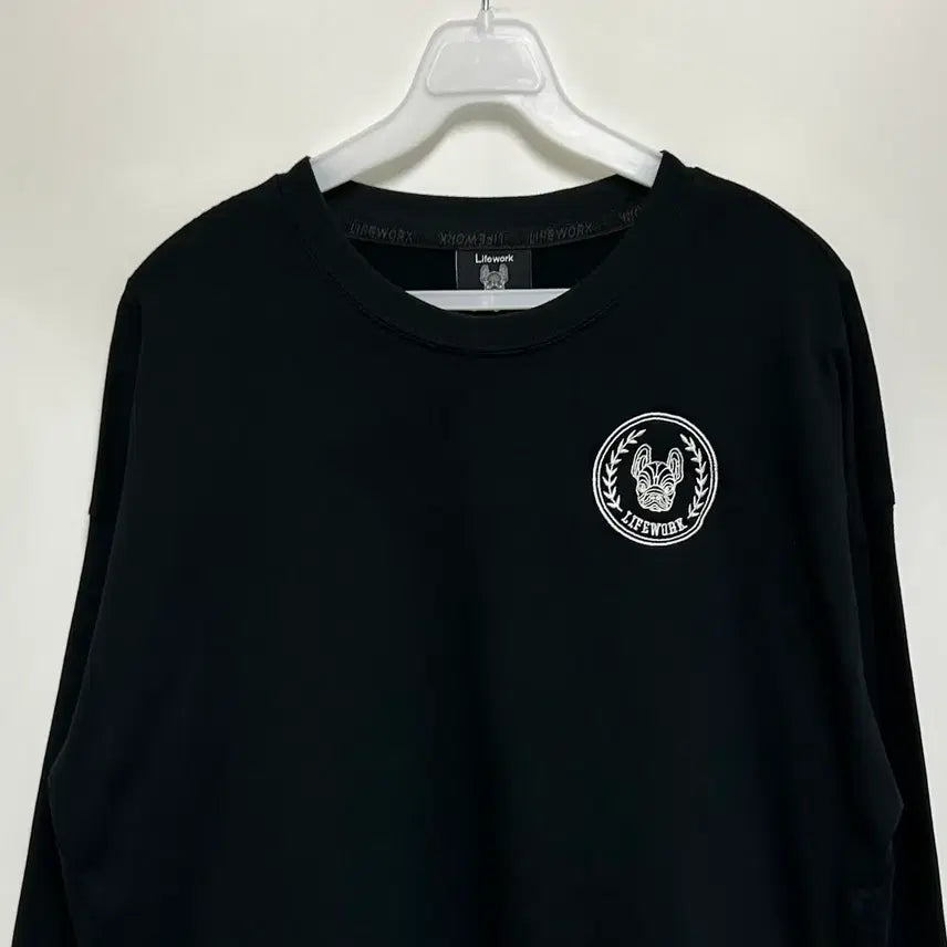 [BUNJANG] Life Work Embroidered Emblem Crop Long Sleeve T-shirt / [여자-FREE]라이프워크 자수 앰블럼 숏 긴팔티셔츠