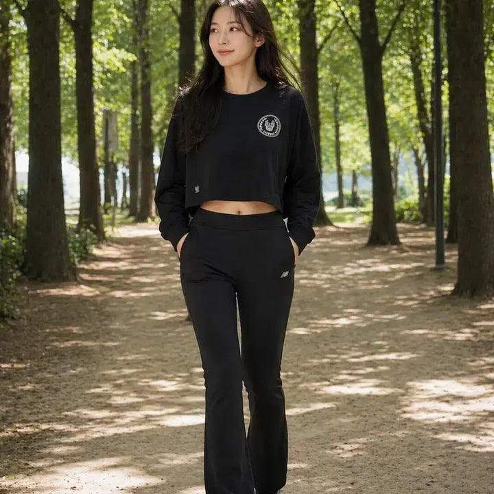 [BUNJANG] Life Work Embroidered Emblem Crop Long Sleeve T-shirt / [여자-FREE]라이프워크 자수 앰블럼 숏 긴팔티셔츠