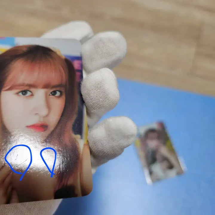[BUNJANG] 엔믹스 릴리 팬콘 MD 콜렉트북 콜북 + 행운부적포카 일괄 / 엔믹스 릴리 팬콘 MD 콜렉트북 콜북 + 행운부적포카 일괄