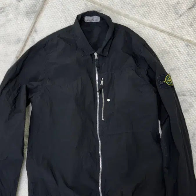 [SOLD OUT] 스톤아일랜드 나일론메탈 오버셔츠 100 백화점