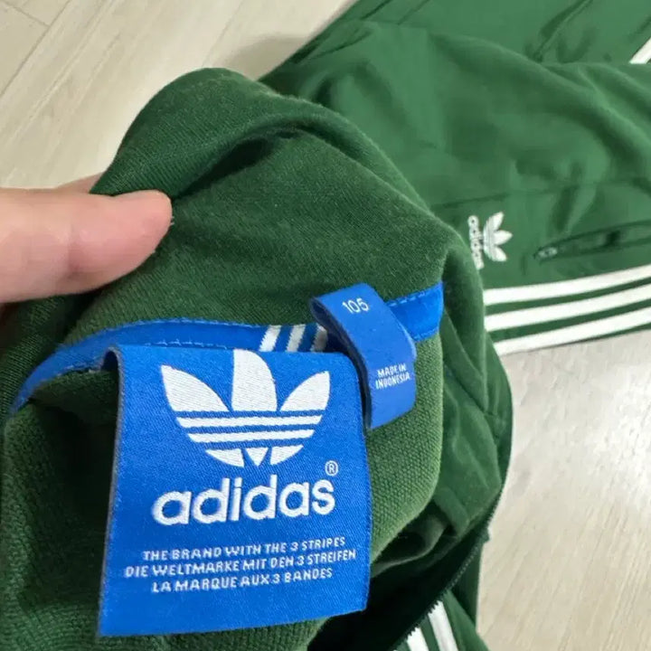 [BUNJANG] Adidas Europa Green Tracksuit Set Size 105 Top / 100 Bottom / 아디다스 유로파 그린 져지 셋업 판매합니다.