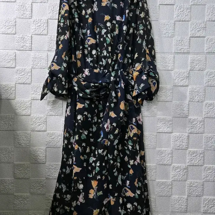 [SOLD OUT] 타임 플라워 패턴 랩 스타일 원피스 66