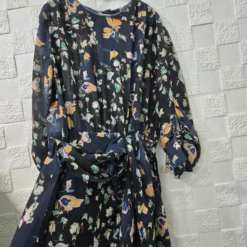 [SOLD OUT] 타임 플라워 패턴 랩 스타일 원피스 66