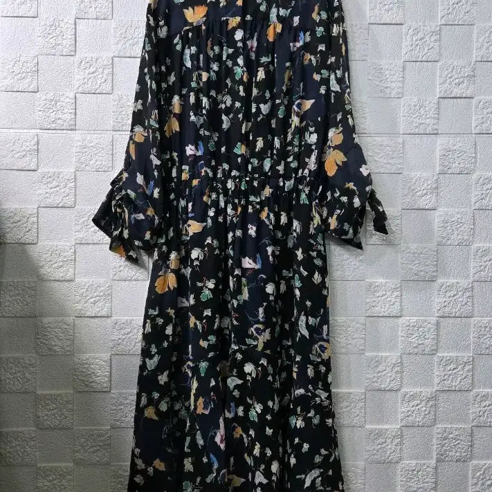 [SOLD OUT] 타임 플라워 패턴 랩 스타일 원피스 66