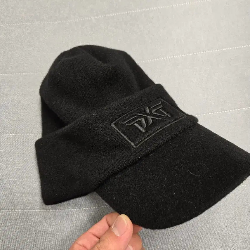 [BUNJANG] PXG Black Logo Beanie / (미사용) PXG 블랙 로고 비니 모자