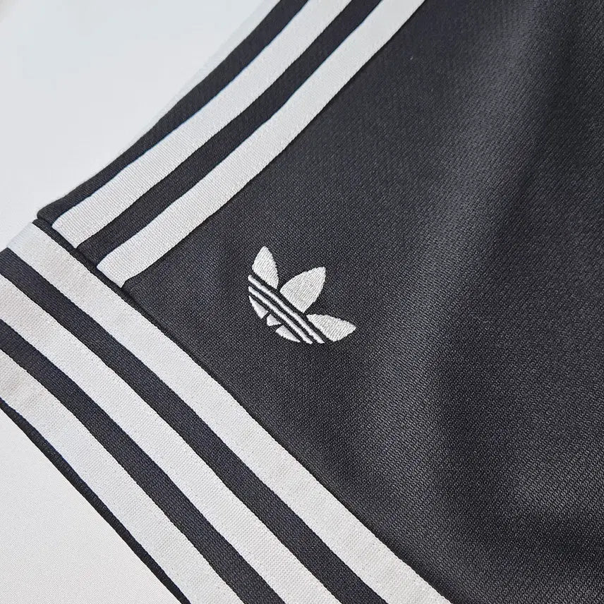 [BUNJANG] Adidas Originals Nigo Bear Bermuda Shorts / 아디다스 오리지널 25 니고베어 숏팬츠 반바지 버뮤다 올드스쿨 100