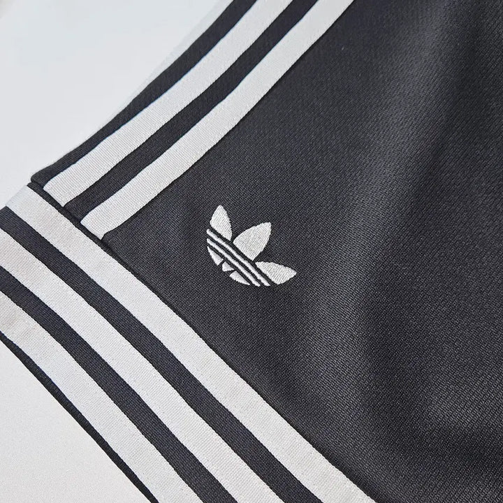 [BUNJANG] Adidas Originals Nigo Bear Bermuda Shorts / 아디다스 오리지널 25 니고베어 숏팬츠 반바지 버뮤다 올드스쿨 100