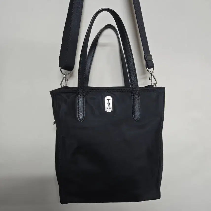 [BUNJANG] Vunque Hey, Peace Black Tote Bag / Crossbody Bag / vunque 분크 헤이 페스 블랙 토트백 겸 크로스백