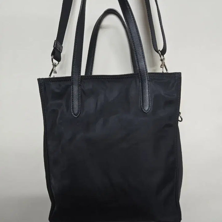 [BUNJANG] Vunque Hey, Peace Black Tote Bag / Crossbody Bag / vunque 분크 헤이 페스 블랙 토트백 겸 크로스백