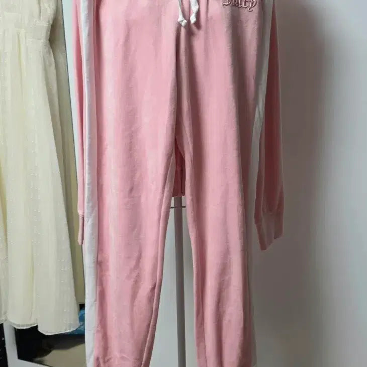 [SOLD OUT] juicy couture pink lux 상하세트