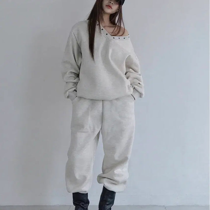 [SOLD OUT] 오오엠엘 아일렛 브이넥 스웻 셔츠 오트밀
