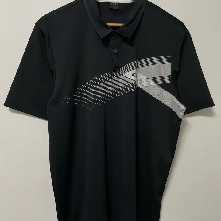 [SOLD OUT] 105 OAKLEY 오클리 기능성 스판 반팔 카라티 정품