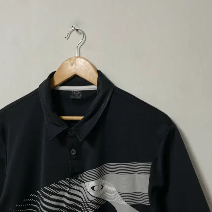 [SOLD OUT] 105 OAKLEY 오클리 기능성 스판 반팔 카라티 정품