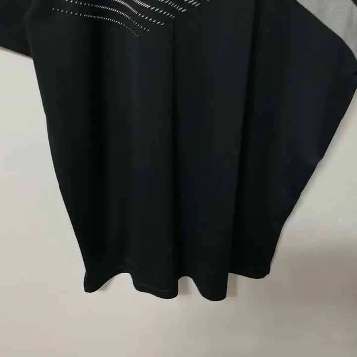[SOLD OUT] 105 OAKLEY 오클리 기능성 스판 반팔 카라티 정품