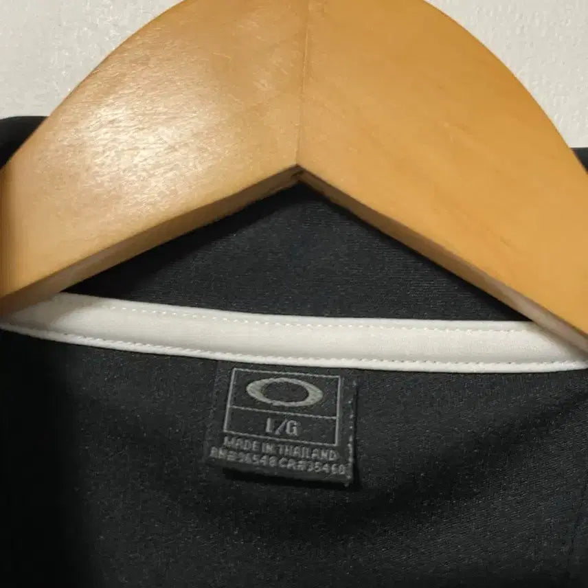 [SOLD OUT] 105 OAKLEY 오클리 기능성 스판 반팔 카라티 정품