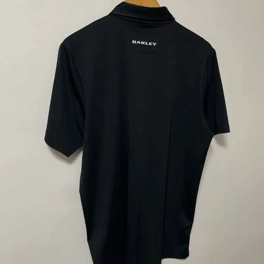 [SOLD OUT] 105 OAKLEY 오클리 기능성 스판 반팔 카라티 정품