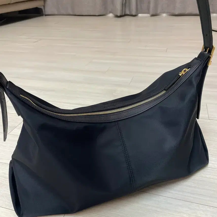 [BUNJANG] Around You Layer Buckle Bag / 어라운드율 레이어 버클백