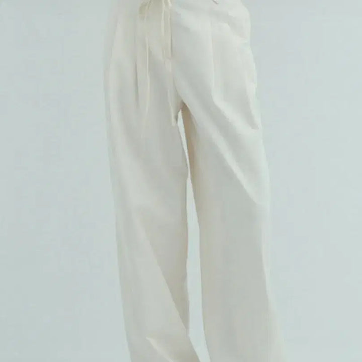 [BUNJANG] 플로움 새상품 crispy air pants 여성와이드팬츠 여성여름슬랙스 / 플로움 새상품 crispy air pants 여성와이드팬츠 여성여름슬랙스