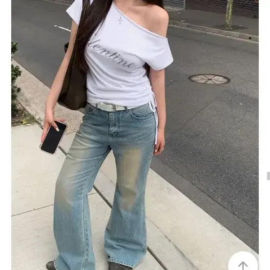 [BUNJANG] Baydeli Lena Off-Shoulder Shirring T-Shirt White / (새상품)베이델리 레나 오프숄더 셔링티