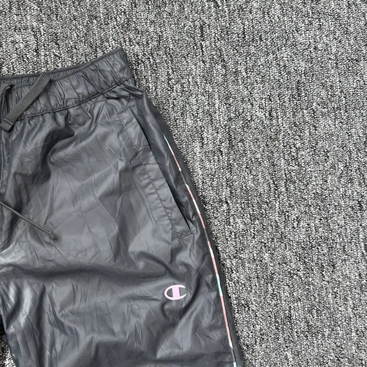 [BUNJANG] Champion Japan Nylon Windbreaker Track Pants / 챔피온 jpn 나일론 바람막이 트랙 팬츠