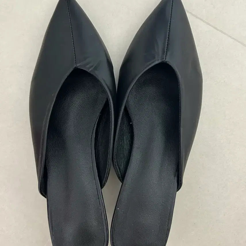 [BUNJANG] NANBEIZUO Black Mule Heels / NANBEIZUO 블랙 뮬 힐 240새상품