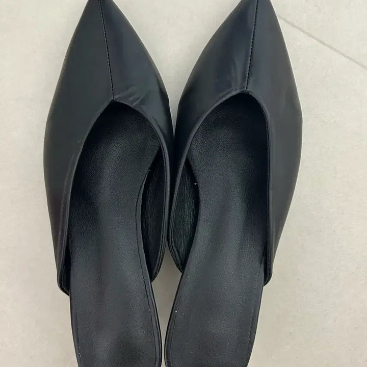[BUNJANG] NANBEIZUO Black Mule Heels / NANBEIZUO 블랙 뮬 힐 240새상품
