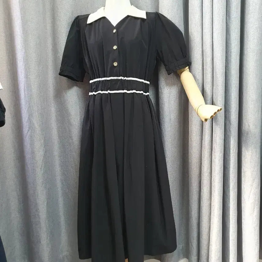 [BUNJANG] Color-Blocked Square Neck Maxi Dress / 카라배색 사각사각 맥시원피스