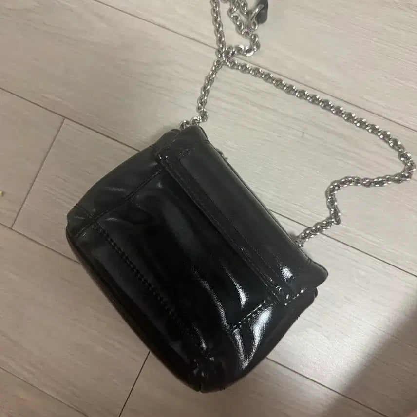 [SOLD OUT] 새상품급 마뗑킴 가방 클래식 체인 퀼팅 미니백 블랙