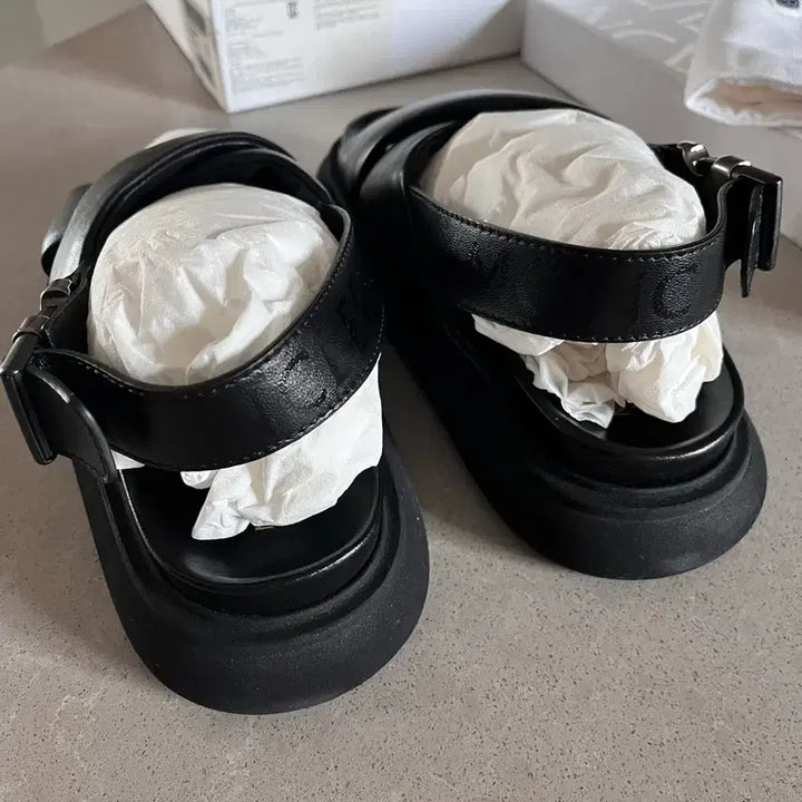 [BUNJANG] Moncler Sandals / 몽클레어 샌들