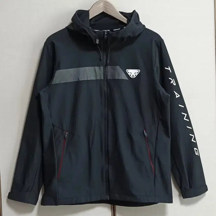 [SOLD OUT] 다이나핏 트레이닝 후드 자켓 블랙