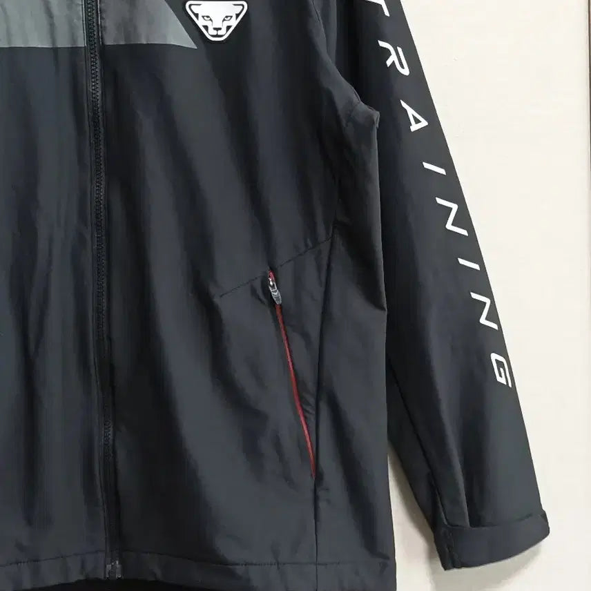 [SOLD OUT] 다이나핏 트레이닝 후드 자켓 블랙