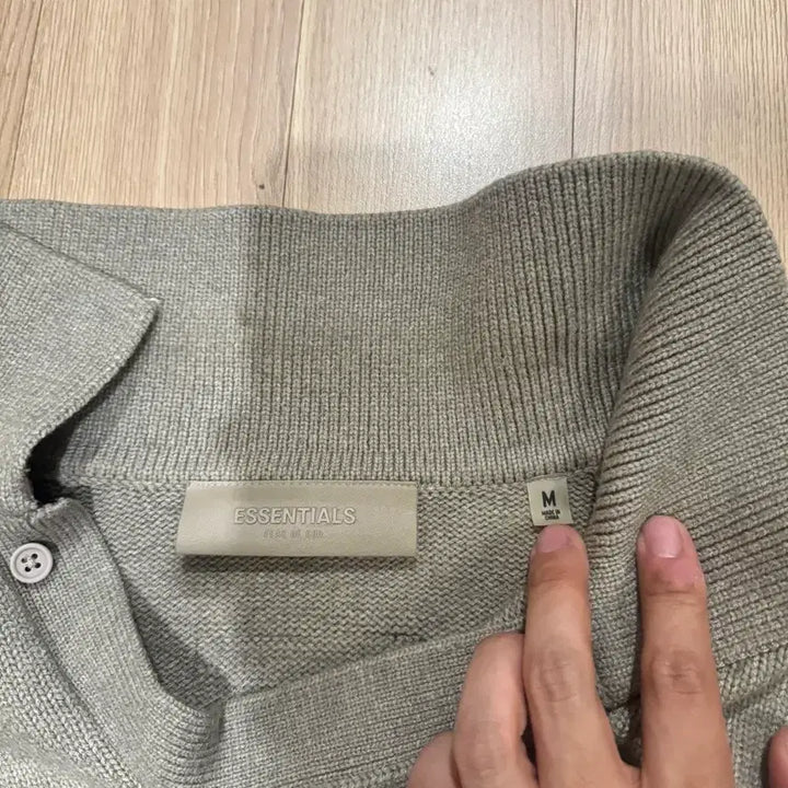 [BUNJANG] Essentials 1977 Knit Sweater (M) / 에센셜 1977 니트스웨터 M