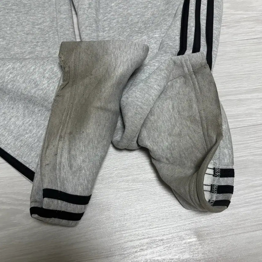 [BUNJANG] Adidas Essential Training Track Pants / 아디다스 에센셜 트레이닝 트랙팬츠