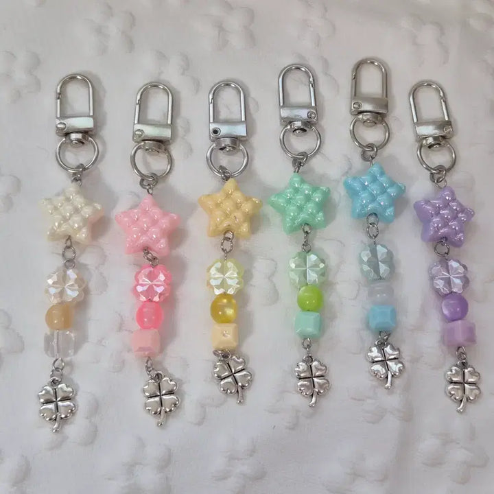 [BUNJANG] Handmade Lucky Clover Beaded Keychain / 행운클로버키링 비즈키링