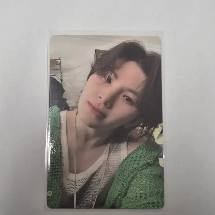 [BUNJANG] Heaven Woozi Green Cardigan Photocard / 헤븐 음악의 신 우지 초록가디건 포카 판매합니다