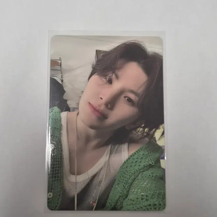 [BUNJANG] Heaven Woozi Green Cardigan Photocard / 헤븐 음악의 신 우지 초록가디건 포카 판매합니다