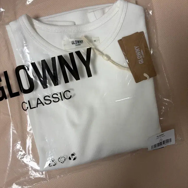 [BUNJANG] Glony G Baby T-shirt White / (새상품) 글로니 지 베이비 티셔츠 화이트