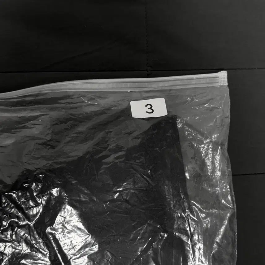 [BUNJANG] Kanye West Yeezy SS-01 Sweatshirt Size 3 Black / 칸예웨스트 콘서트 MD 이지 SS-01 맨투맨 3 사이즈 블랙 새상품