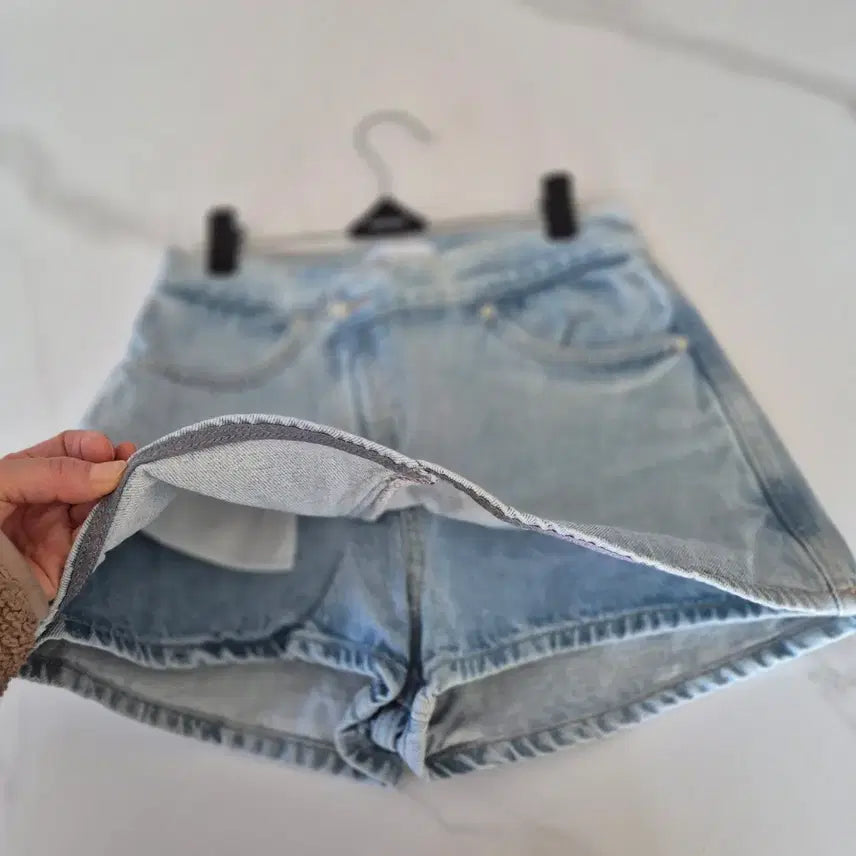 [BUNJANG] Zara Light Wash Denim Shorts EUR 34 / ZARA연청 데님 숏팬츠